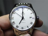 欧米茄手表外观有划痕原因是啥