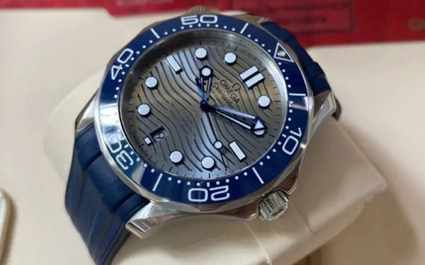 欧米茄表盘有划痕解决技巧推荐（图）